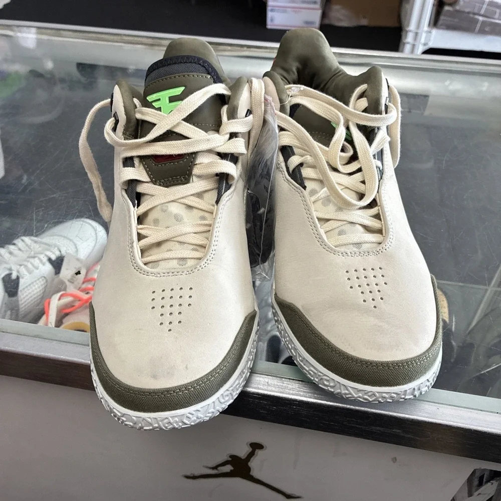 FaZe Clan × Nike LeBron NXXT Gen AMPD Light Cream Olive SZ 8 HF0715-200 No Box